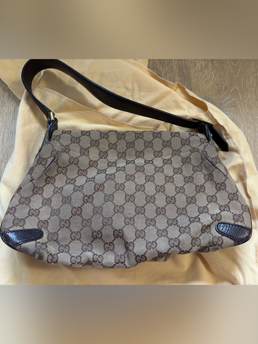 Gucci Beige/Brown Monogram Shoulder Bag with Gold Horsebit Accents tom ford - Picture 5 of 15